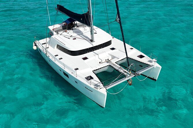 4hrs/60ft Luxury Catamaran Private Charter Cancun to Isla Mujeres - FAQs
