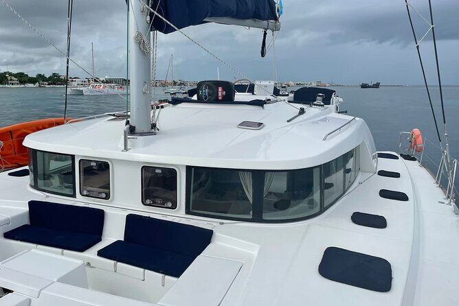 5 Hr Private Catamaran Cruise with lunch and drinks to 15-20 ppl - Who Will Love This Tour?