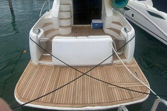 50ft, 1 Hour FREE Miami Yacht Rental, 2 to 6 Hours, 13 People - The Sum Up: Who Will Love This Experience?