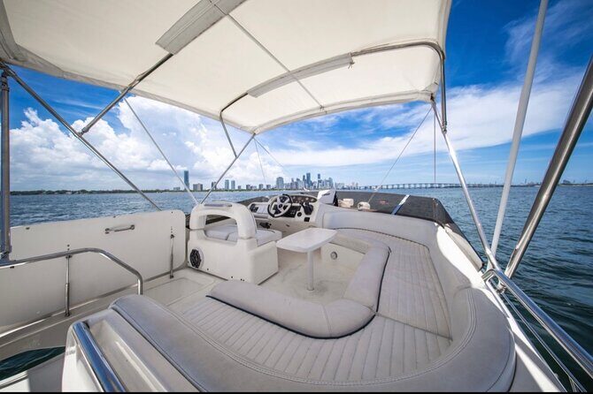 55ft 1 Hour FREE Miami Yacht Rental 3 to 6 Hours 13 People - An In-Depth Look at the Miami Yacht Experience