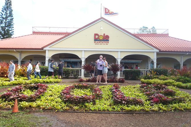 6-Hour Private Customized Luxury Convertible Tour of Oahu's North Shore - Who Should Consider This Tour?