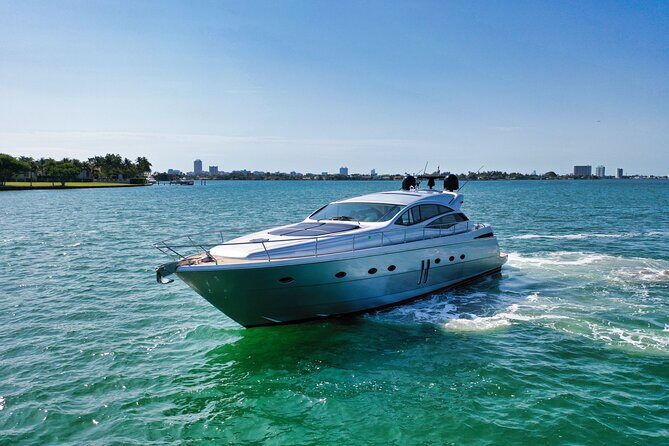 62ft Perching James Bond Miami Yacht Rental - The Experience: Atmosphere and Comfort