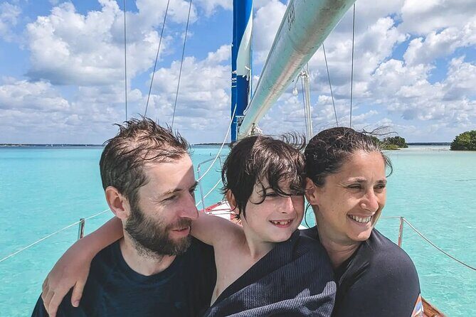6hrs of Sailing in Bacalar Lagoon: discover Cenotes, Islands and Stromatolites. - Authentic Experiences and Real Feedback