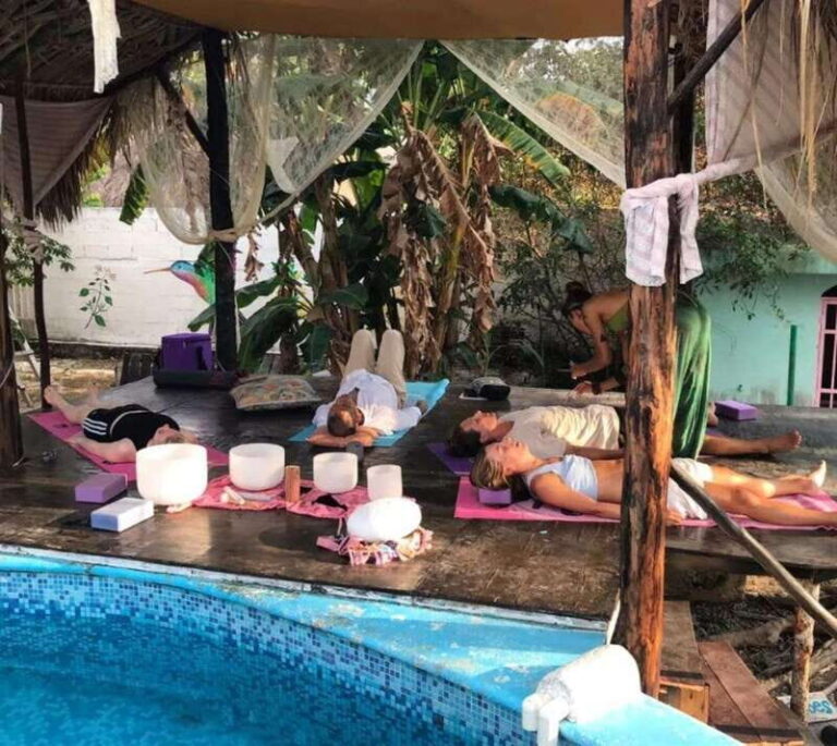 7 Days Tantra Kundalini Yoga Retreat - isla Cozumel - What Is a Kundalini Yoga Retreat?