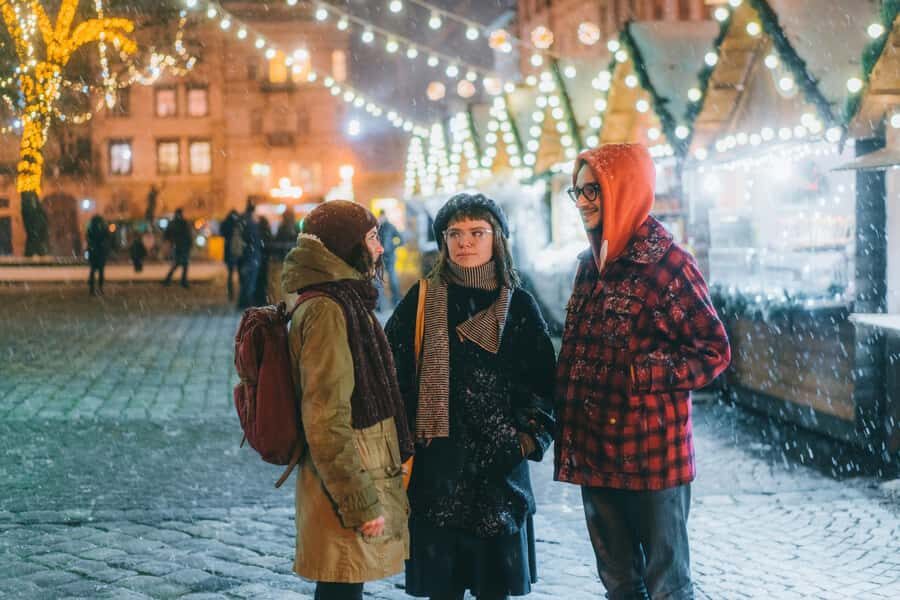 A Joyful Christmas: Private Walking Tour in Quebec - Detailed Walkthrough of the Itinerary