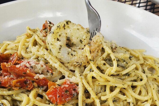 A Twilight Wine Adventure with 3-Course Dinner - Who Will Love This Tour?