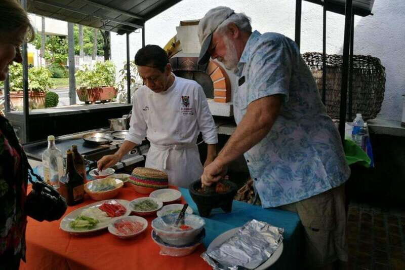 -Acapulco: Mexican Cooking Class and Market Tour Experience - The Quality and Value of the Tour