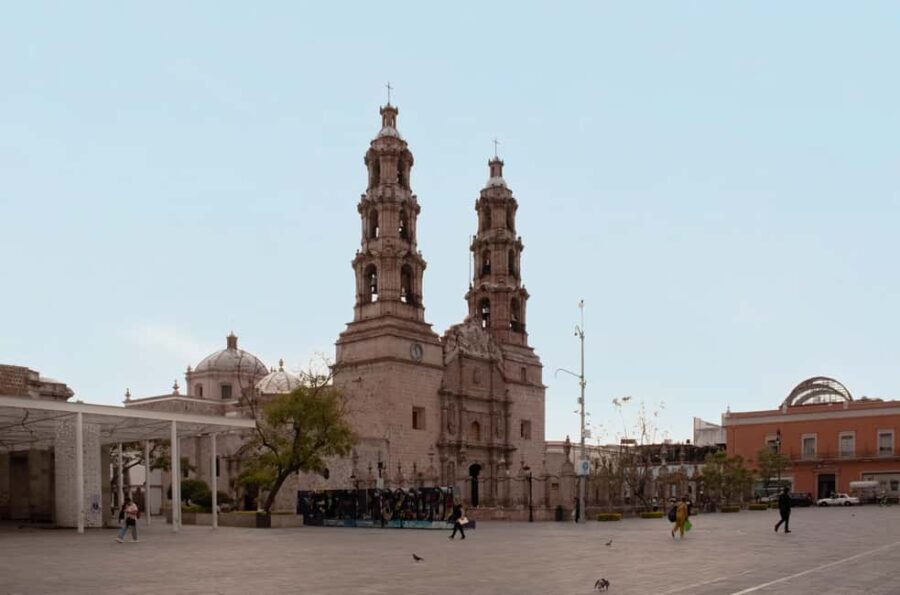 Aguascalientes through the eyes of architecture, art, history, and coffee. - What to Expect and Practical Tips