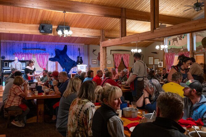 Alaska Cabin Nite Dinner Theatre Experience - Who is this tour best for?