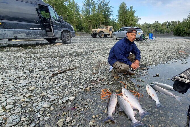 Alaskan Salmon 8-Hour Fishing Experience - Fishing and Catching Salmon: The Real Test