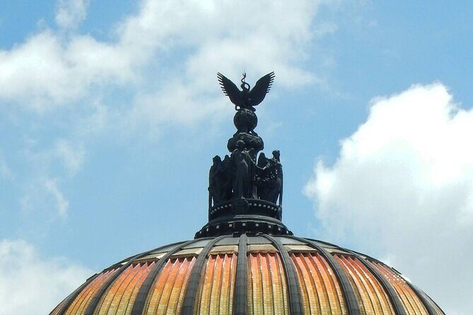 Architecture and History of Mexico City - Small Groups - Authenticity and Guide Quality