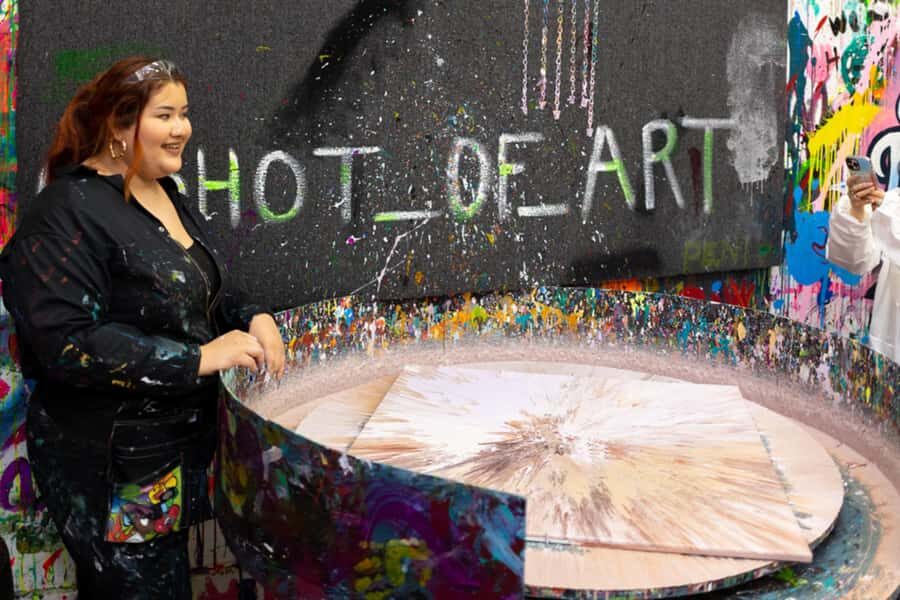 Art Class: Creative Team Building Workshop in LA - Who Will Love This?