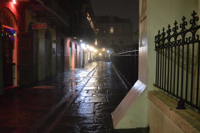 Audio Guided Historical Ghost Bus Tour of New Orleans - What makes this tour stand out