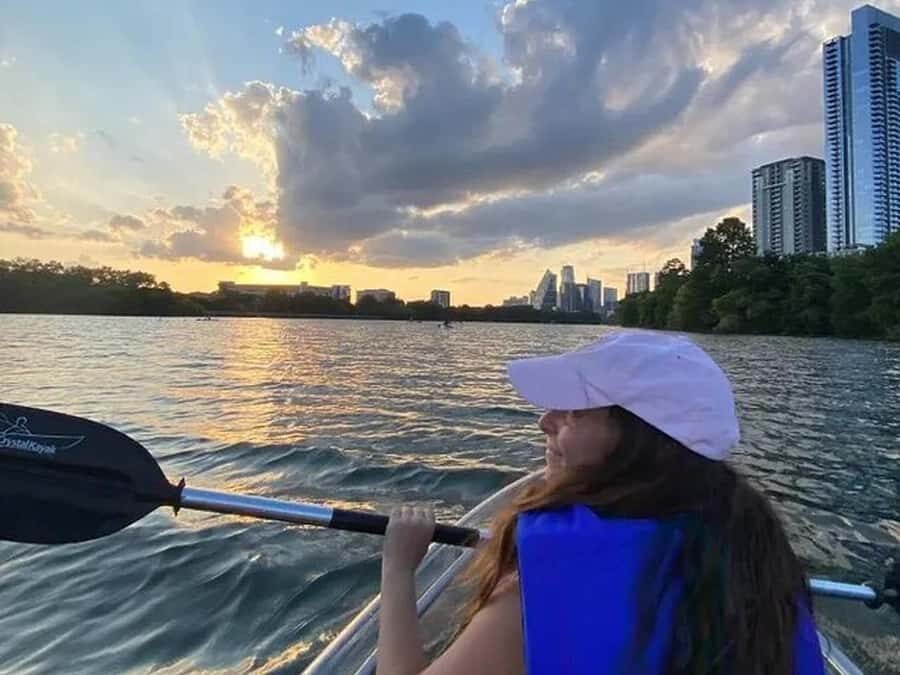 Austin: Clear Kayak Guided Tour on Lady Bird Lake - What’s It Like to Paddle a Clear Kayak?