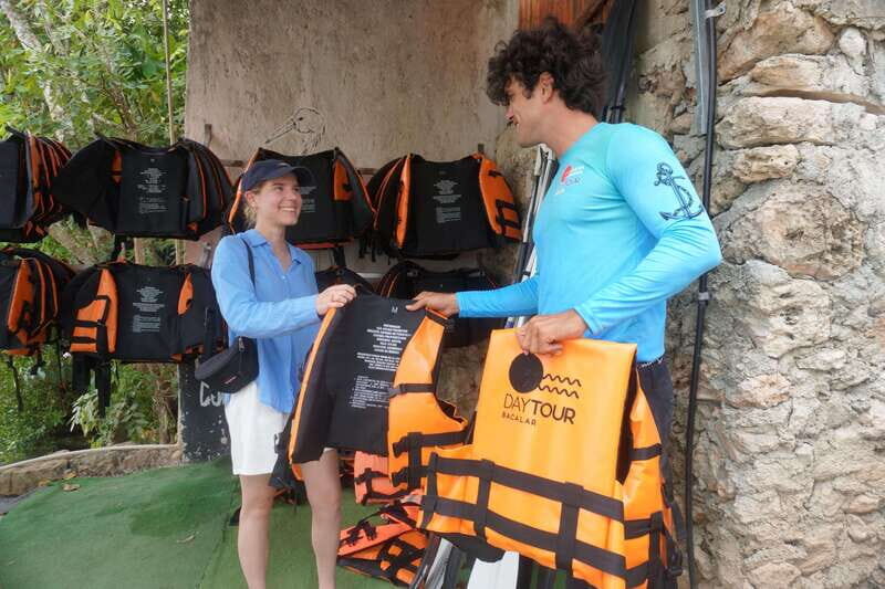 Bacalar: 3-hr Pontoon Boat Tour with Beach Club + Kayaks - Who This Tour Suits Best