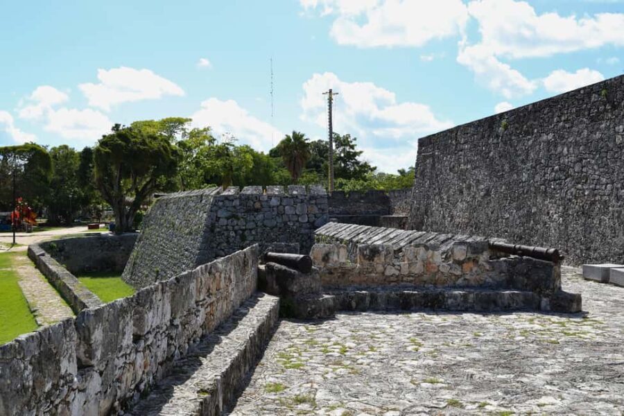 Bacalar: Lagoon, Pirate Canal, Stromatolite Day Trip w/Lunch - The Itinerary in Detail