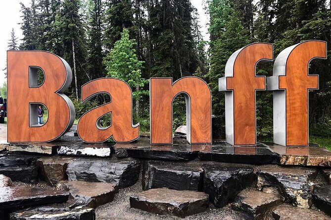 Banff Hotels to Calgary Airport YYC Shared Shuttle Service - The Itinerary and Experience: What You Can Expect