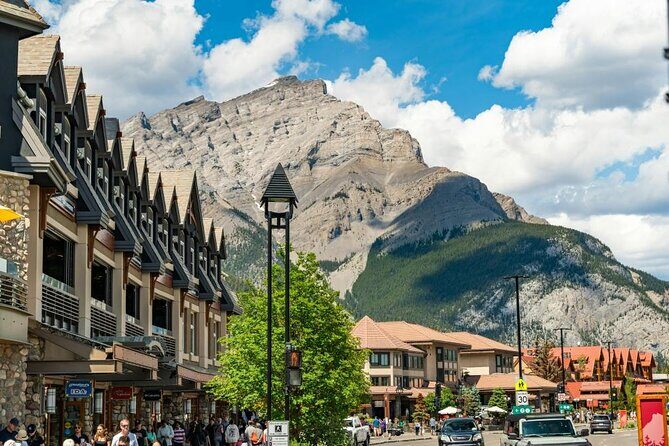 Banff Town Walking Tour Includes Refreshment and Sweet Treat - The Guide and Group Size