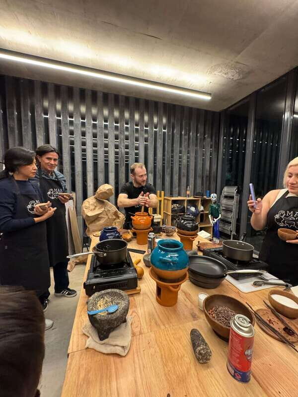 Bean to Beverage: Roast and grind cacao into chocolate - Who Will Appreciate This Tour Most?