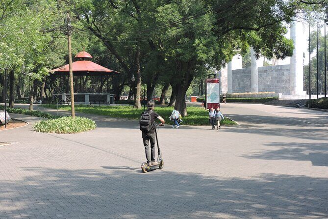 Bike tour in the Chapultepec Forest and Roma Condesa - Who Is This Tour Perfect For?