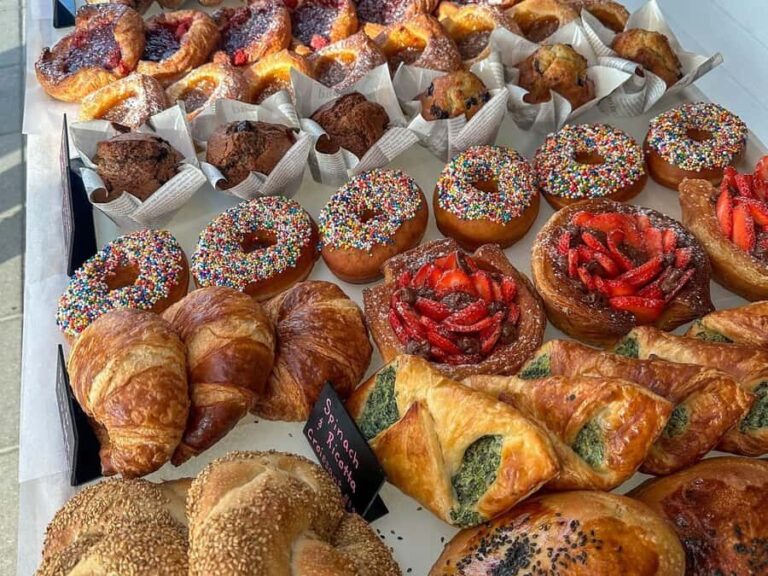 Boothbay Harbor: Guided Walking Food Tour with Tastings - Scenic Highlights and Stories