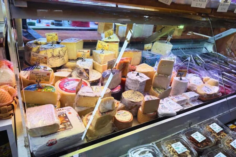 Boston: Freedom Trail History and Food Tour - A Deeper Look Into the Boston: Freedom Trail History and Food Tour