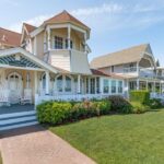 Boston: Martha's Vineyard Day Trip with Optional Island Tour - Guided Tour vs. Self-Guided Exploration