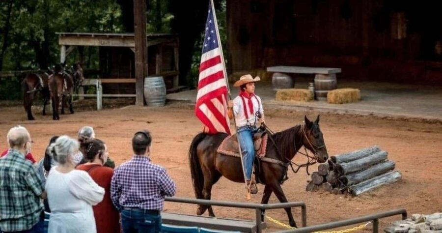 Branson, MO: Shepherd of the Hills Outdoor Drama Show - Included and Not Included in Your Ticket