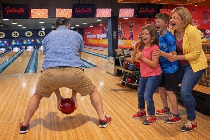 Brunch Bites and Bowling Adventure in Lake Buena Vista - Group Size and Logistics
