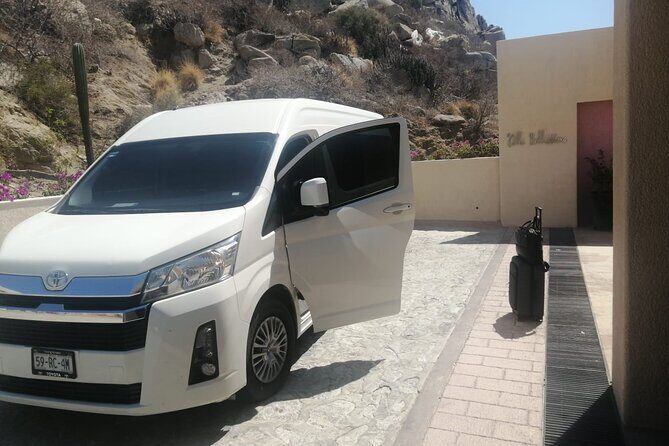 Cabo Airport to LA PAZ SHUTTLE - The Experience on the Road