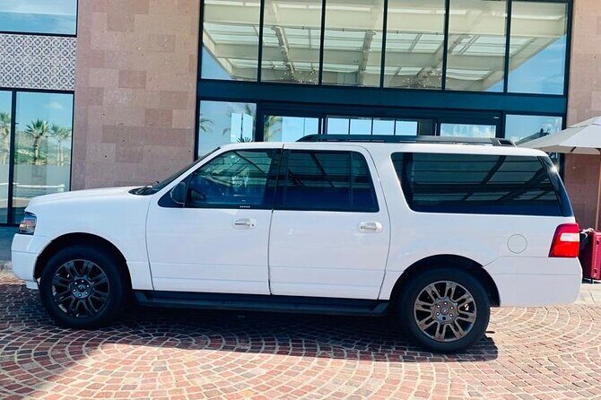 Cabo Private Transportation Airport to Cabo San Lucas Pacific Side, Nobu Hard Rock - The Vehicle & Comfort Level