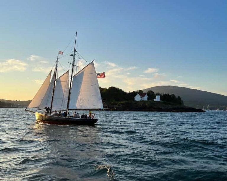 Camden, Maine: Day Sails aboard Schooner Surprise - What’s Included and What You Should Bring