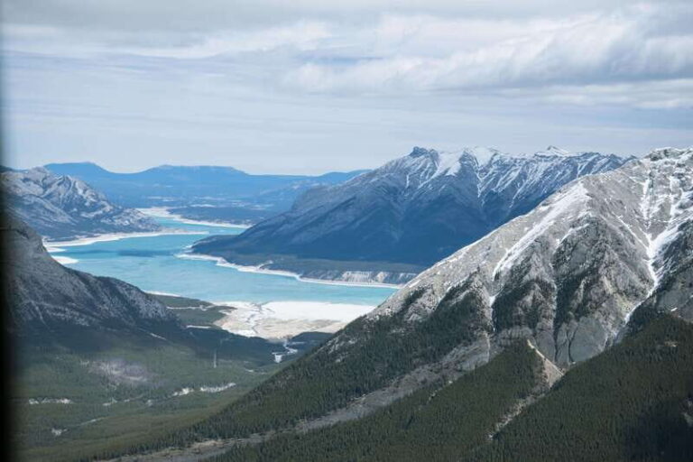 Canadian Rockies: Private Helicopter Tour and Hike for Two - What’s Included and What’s Not