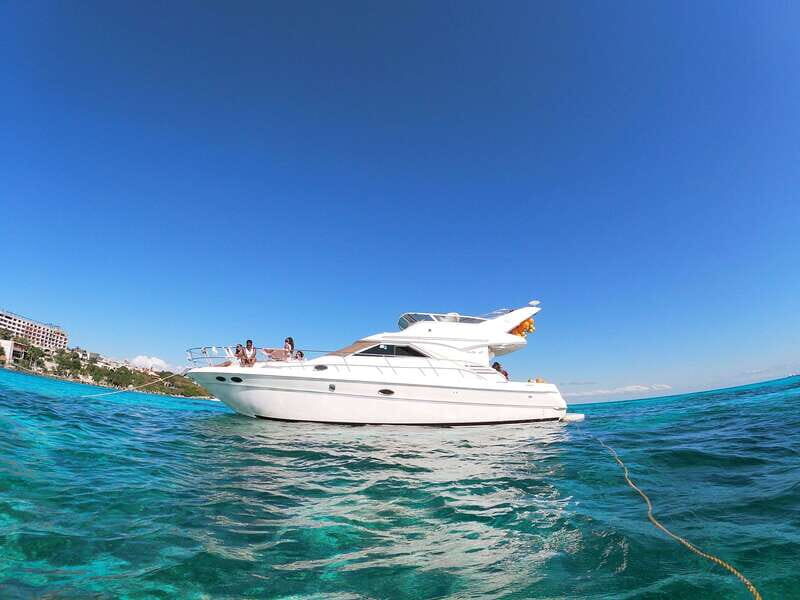 Cancun: Exclusive Sea Ray Express Bridge for 14 people - Itinerary Breakdown and Highlights