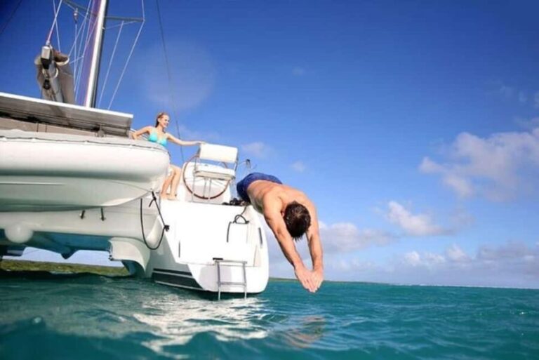 Cancun: Incredible Party on Catamaran+Open Bar-Adults Only! - Authenticity and Atmosphere