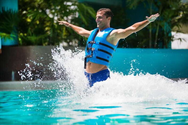 Cancun: Interactive Aquarium - Swim with dolphins Premium - What’s Included and What’s Not