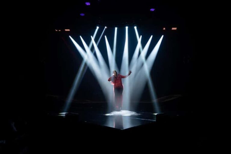 Cancun: Myst Euphoria Show with live music hits - The Musical Journey