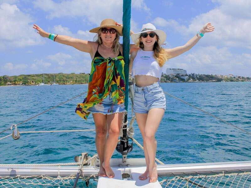 Cancun: Private Catamaran with Open Bar & Snorkeling Option - The Itinerary in Detail