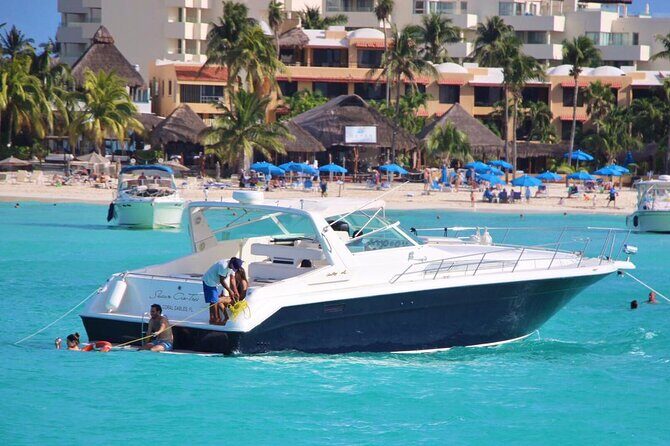 Cancun yachts rental BEATIFUL YACHT 46FT, 15 PAX MAX 25P6 - The Value Proposition