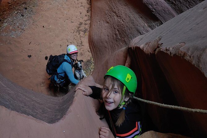 Canyoneering Kanab Area, Private - The Experience of Rappelling and Navigating Canyons