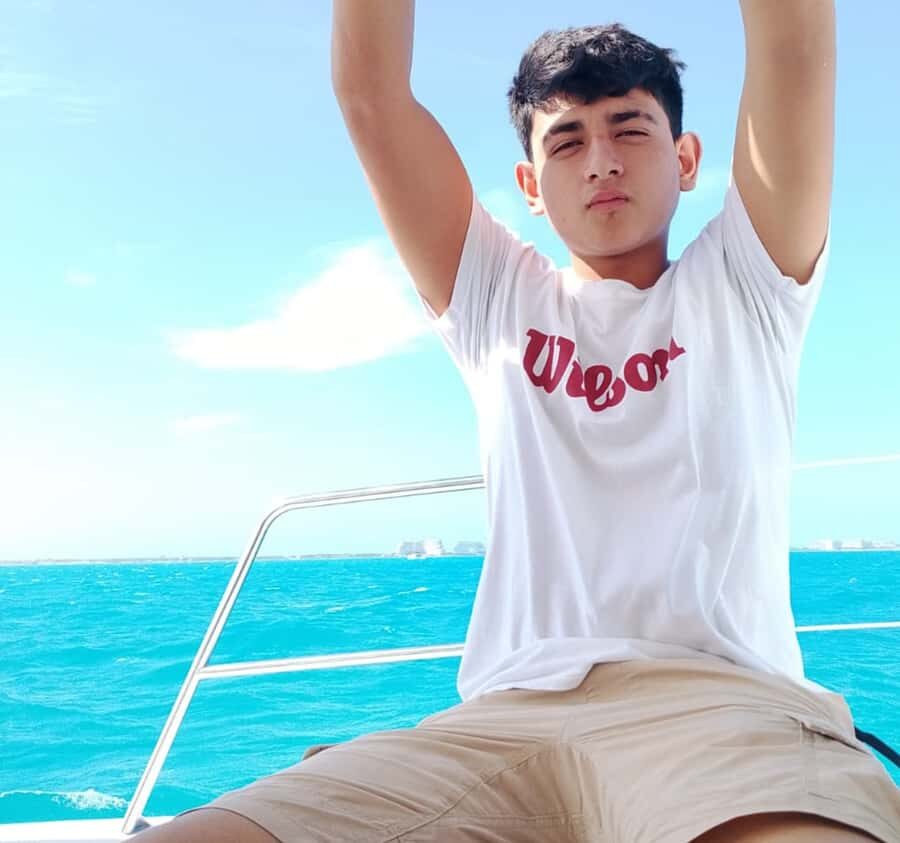 Catamaran Adventure to Isla Mujeres: Snorkeling, Food, and Transportation Included - The Catamaran Ride: Sailing Through Caribbean Blue