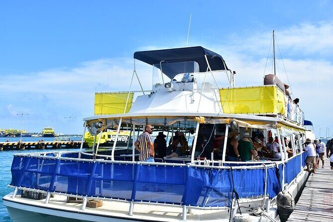 Catamaran for couples an open bar to Isla Mujeres From Cancun - The Itinerary in Detail