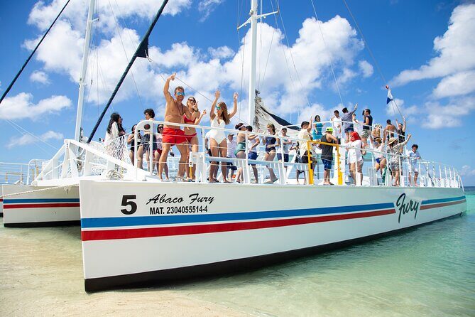 Catamaran Fury Cozumel Snorkel, Lunch and Beach Club **Official** - Who Should Consider This Tour?