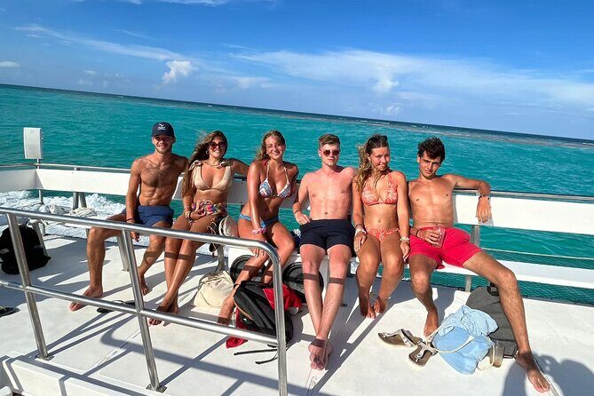 Catamaran Sailing through Caribbean Sea to Isla mujeres - Lunch at a Beach Club