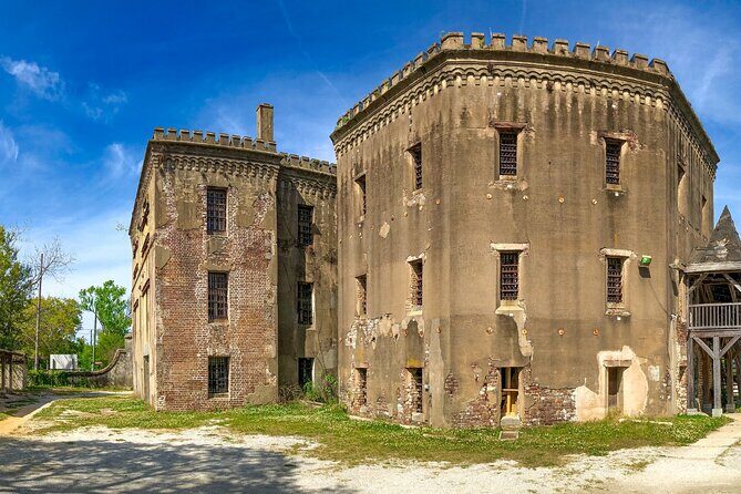 Charleston Self Guided Ghost Tour in 12 Languages - A Closer Look at the Experience
