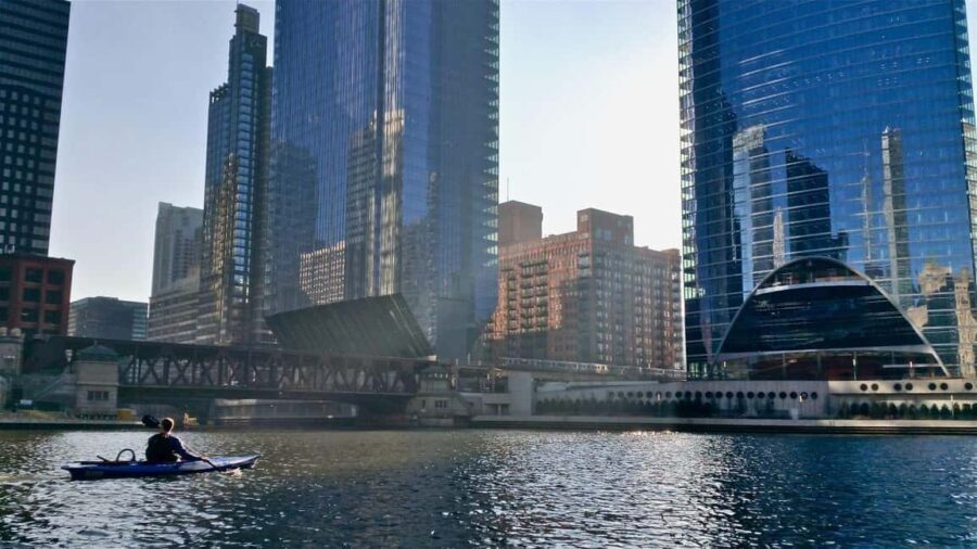 Chicago: 2-Hour Downtown Kayak Rental - Weighing the Pros and Cons