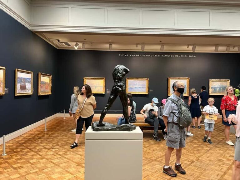 Chicago : Art Institute Skip the Line 2H Guided tour - What Makes This Tour Stand Out