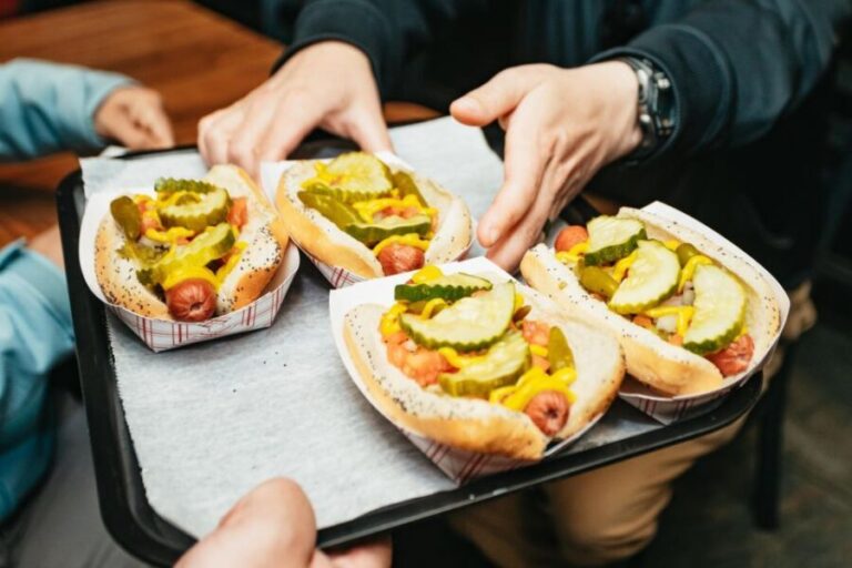 Chicago: Classic Food and Walking Tour with Free Bike/Kayak - Who Will Enjoy This Tour?