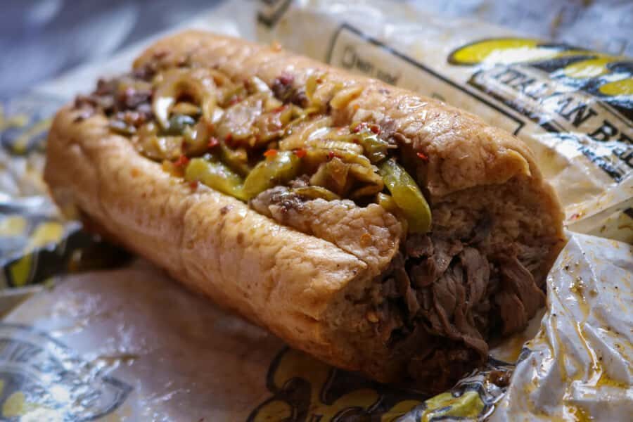 Chicago: Loop Food Tour of 6 Tastings with Deep Dish Pizza - What’s on the Menu? A Taste-by-Taste Breakdown