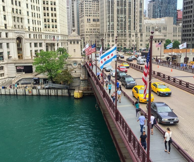 Chicago: Magnificent Mile Walking Tour - An Introduction to Chicago’s Architectural Heart